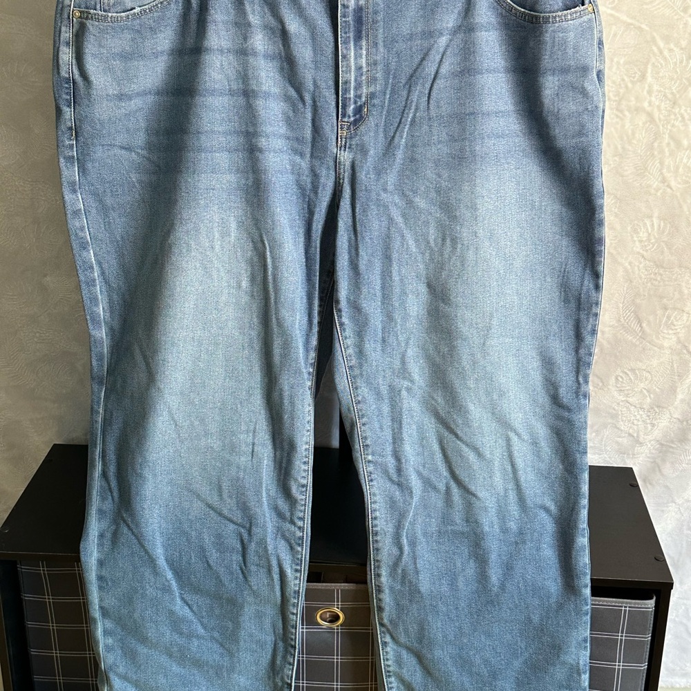 Seven7 Women's Relaxed Jeans - Light Blue